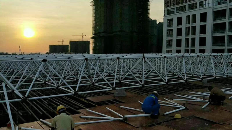 汕头螺栓球网架安装现场